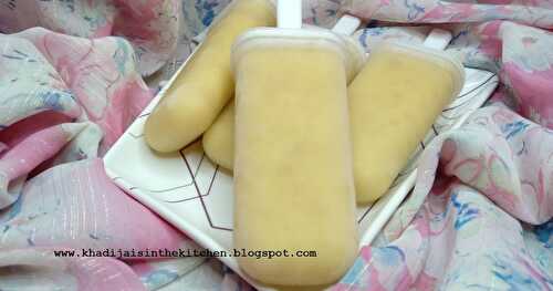 SUCETTES GLACÉES AUX PÊCHES, BANANES ET YAOURT GREC / PEACH, BANANA AND GREEK YOGURT POPSICLES / PALETAS DE MELOCOTÓN, PLÁTANO Y YOGUR GRIEGO / مصاصات الخوخ والموز والزبادي اليوناني