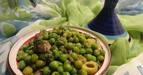 TAGINE DE BŒUF AUX PETITS POIS / BEEF TAGINE WITH SMALL PEAS / TAGINE DE TERNERA CON GUISANTES / طاجين اللحم بالجلبانة (البازلاء)