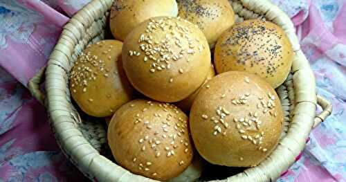 PAIN À HAMBURGER / HAMBURGER BUN / BOLLO DE HAMBURGUESA / خبز الهمبرغر