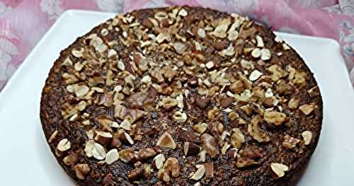 GÂTEAU AUX DATTES ET AUX NOIX /DATE AND WALNUT CAKE /BIZCOCHO DE DÁTILES Y Nueces /   كيك التمر و الجوز