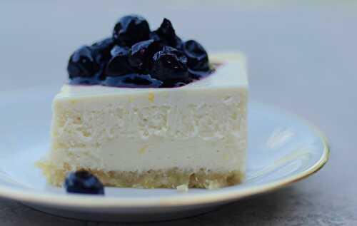 No Bake Low Carb Gluten Free Lemon Cheesecake with Blueberry Topping