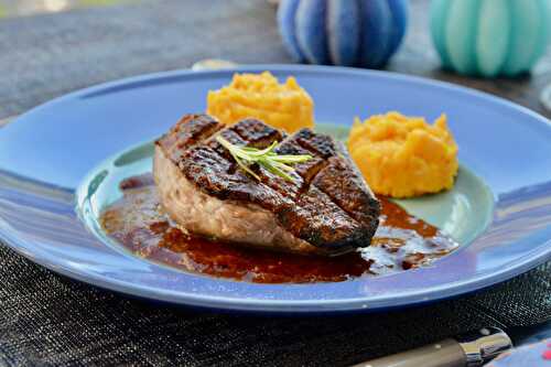 Grilled duck breast with honey and rosemary
