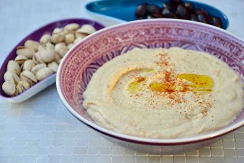 Hummus by Lamia
