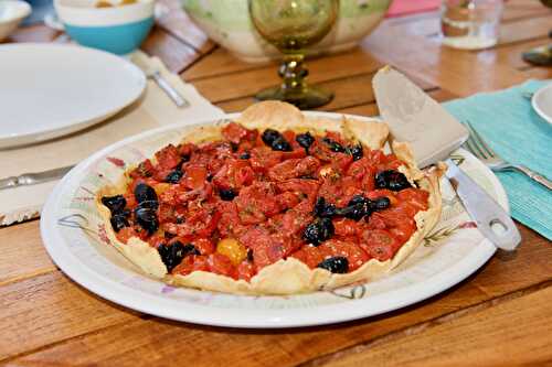 Tomato and olive pie