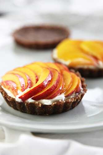 Raw peach tarts with sweet labneh