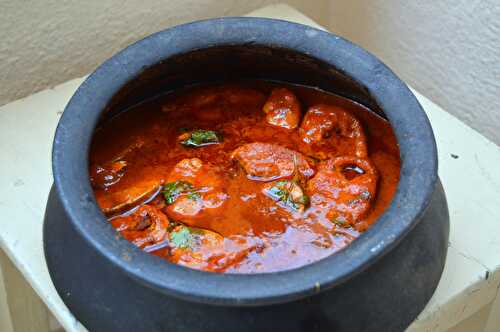 Spicy Fish Curry ~Surmai Khatta Mirchi