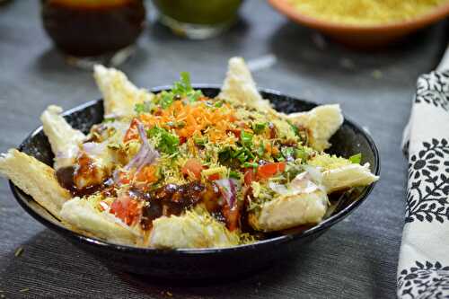 Bread Aloo Dahi Chat