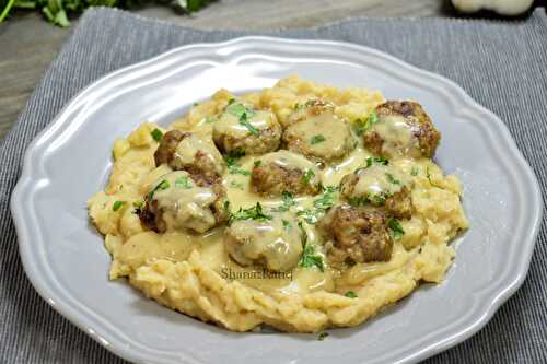 Swedish Meatballs with Mashed Potatoes