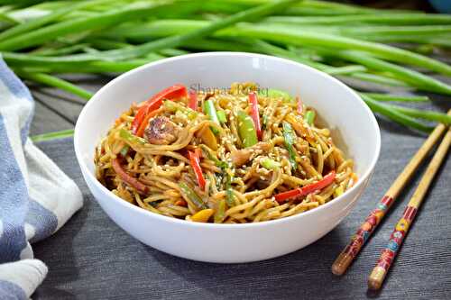 Chicken Lo Mein