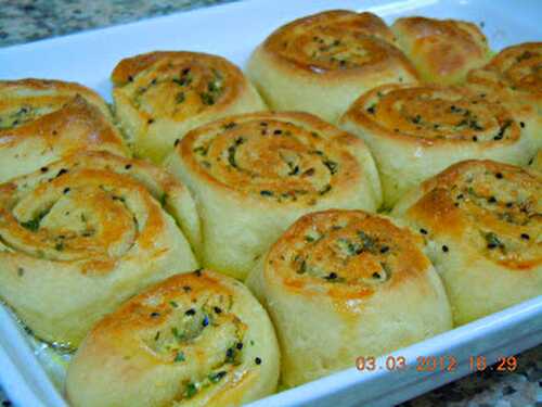 Garlic herbed rolls