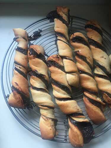 Chocolate Twists – The Ultimate Easy Breakfast Pastry