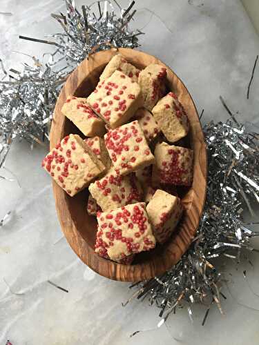 Christmas Spiced Mini Shortbread Bites