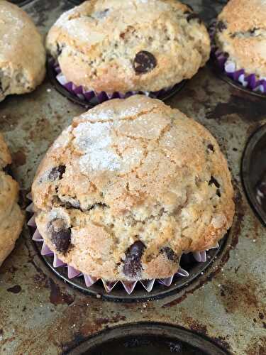 Coffee Shop Style Giant Chocolate Chip Muffins