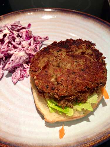 Mustardy lentil burgers