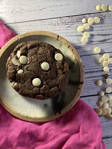 Reverse Chocolate Chip Cookies