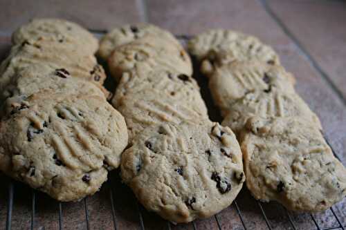 Toffee and Raisin Cookies