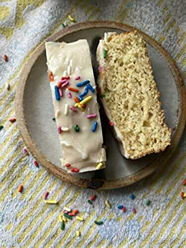 'Krispie Kreme' style doughnut cake bars