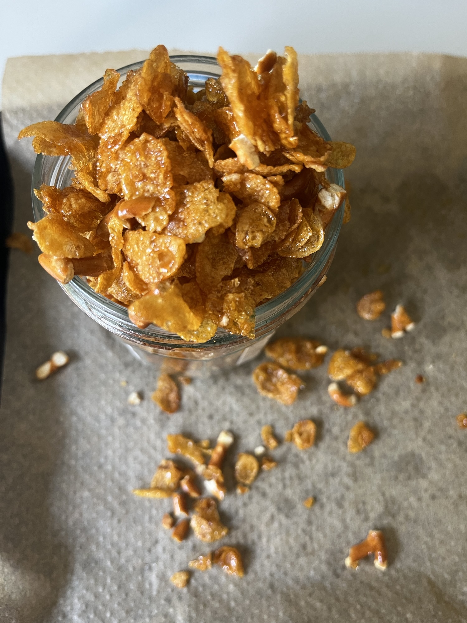 Nut-free crunchy nut cornflakes