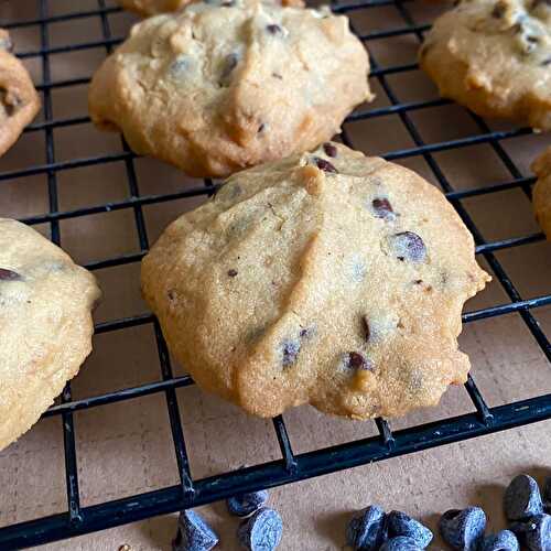 Peanut Butter & Chocolate Chip Sablé Cookies