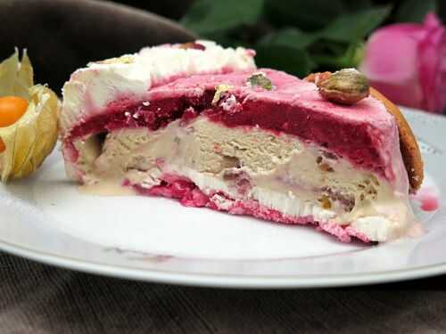 Vacherin Ice Cream Cake