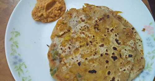 Onion Paratha | Onion Stuffed Masala Chapathi | Vengaya Roti