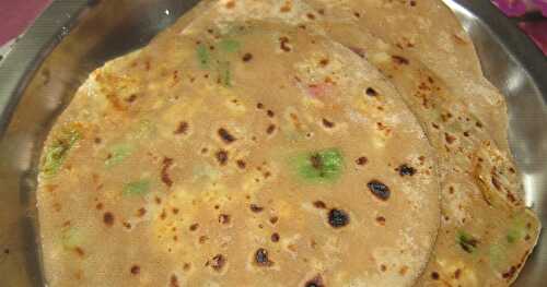 Paneer - Spring Onion stuffed Parathas - Whole Wheat Paneer Parathas - Kids Lunchbox Recipes