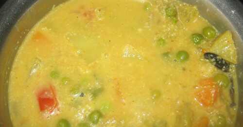 Tirunelveli Special Nellai Sodhi - Coconut milk vegetable curry - Traditional Tamilnadu Regional Recipe