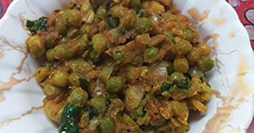 Pachai Pattani Masala Sundal | Quick Green Peas Masala Sundal