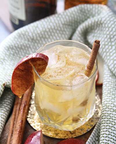 Apple Cinnamon Whiskey Sour - Margarita's On The Rocks