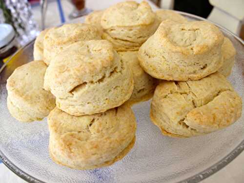 Buttermilk biscuits – Marshmallows & Margaritas