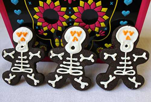 Chocolate-cinnamon skeleton cookies – Marshmallows & Margaritas