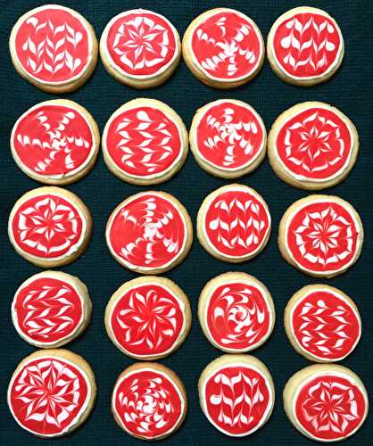 Christmas ornament cookies – Marshmallows & Margaritas