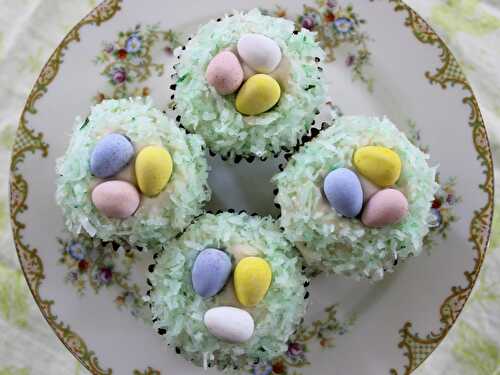 Coconut bird's nest cupcakes – Marshmallows & Margaritas