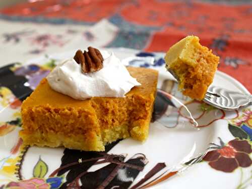 Pumpkin gooey cake – Marshmallows & Margaritas
