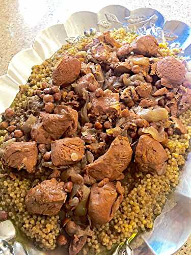 PEARL COUSCOUS WITH CHICKEN, ONIONS, & GARBANZO BEANS (MAFTOOL)