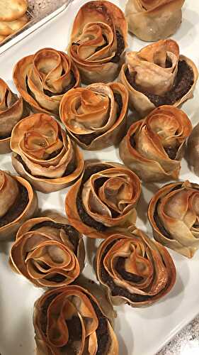 ROSE SHAPED MANTI, MANTEE, MANTE