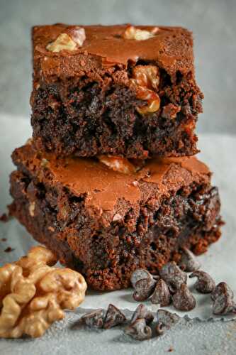 Homemade Chocolate Walnut Brownies