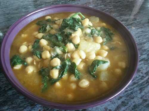 Chickpea & Spinach Soup