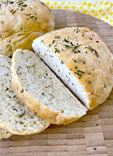 Garlic & Rosemary Bread