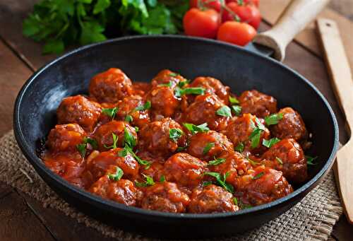 Greek Meatballs In Tomato Sauce