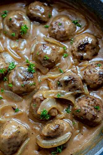 Keto Meatballs With Mushroom Sauce