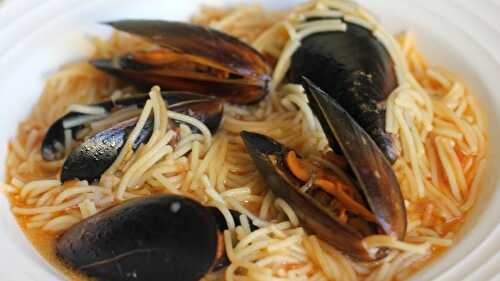 Mussels with Noodles