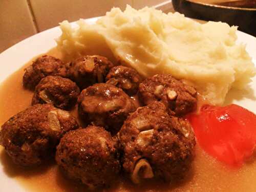 Scandinavian Meatballs in a Creamy Sauce