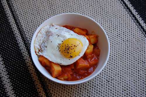 Spiced Potatoes in Tomato Sauce