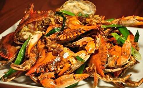 Stir Fried Crabs with Ginger & Scallions
