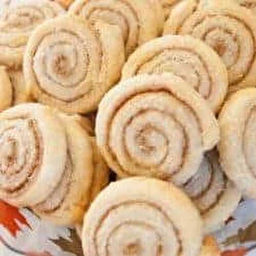Pie Dough Cinnamon Swirls