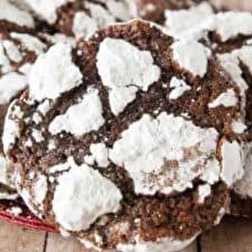 Fudgy Chocolate Crackle Cookies