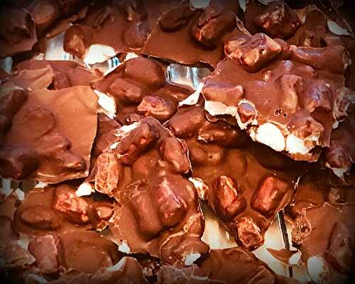 Easy and Quick 5 Ingredient Chocolate Bark Recipe by Momma Chef