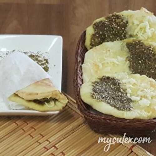 Za'ater Cheese Manakeesh