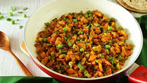 Gajar Methi Sabzi | Carrots ,Green Peas & Fenugreek Leaves Recipe | Gajar Matar Methi Sabzi